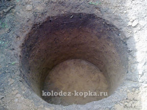 Копка шахты для септика