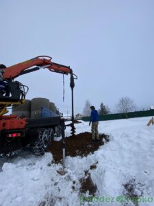 Бурение колодцев в Талдоме - 10 колец за два часа​